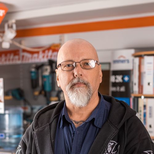 Mitarbeiter:innen-Foto von Thomas Härtling